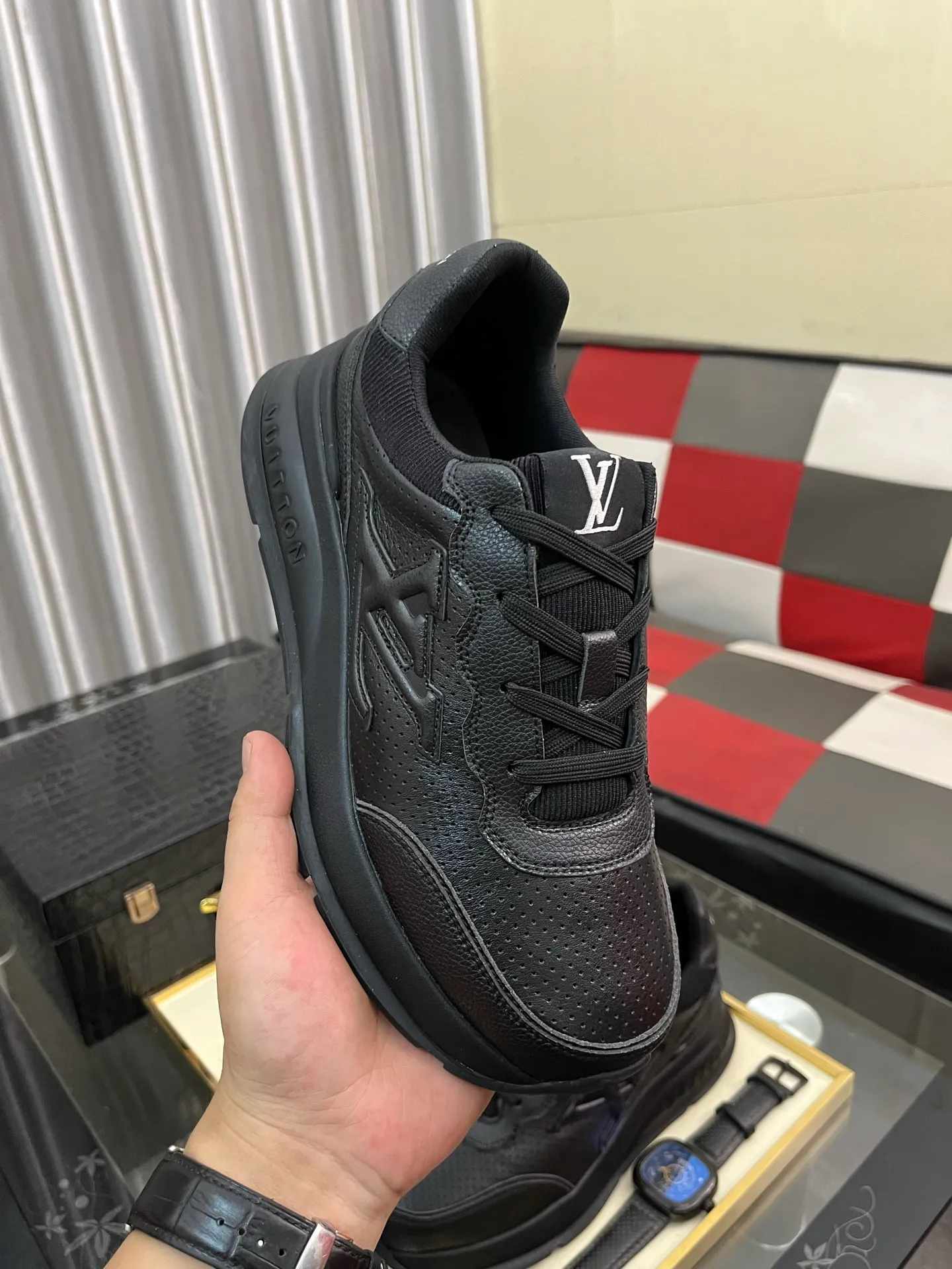 Men's shoes 💰458⌚️⌚️[Louis Vuitton LV] Dad shoes are popular casual sports shoes with outsole, breathable and comfortable, easy to walk, trendy men's versatile fly woven epoxy with ➕leather lining➕Gucci's popular original outsole, sports and running style, super comfortable. Code number 38-44